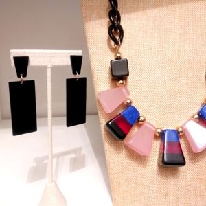 NWT Statement necklace with earrings